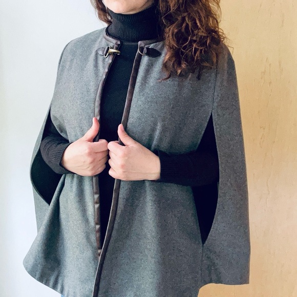 Banana Republic wool cape - Picture 10 of 10